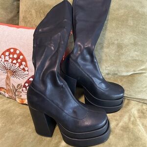 Steve Madden Black Platform Boots